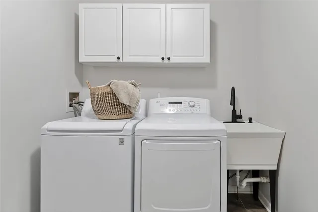 $850,000 | 2243 Aster Court, Naperville, IL 60565