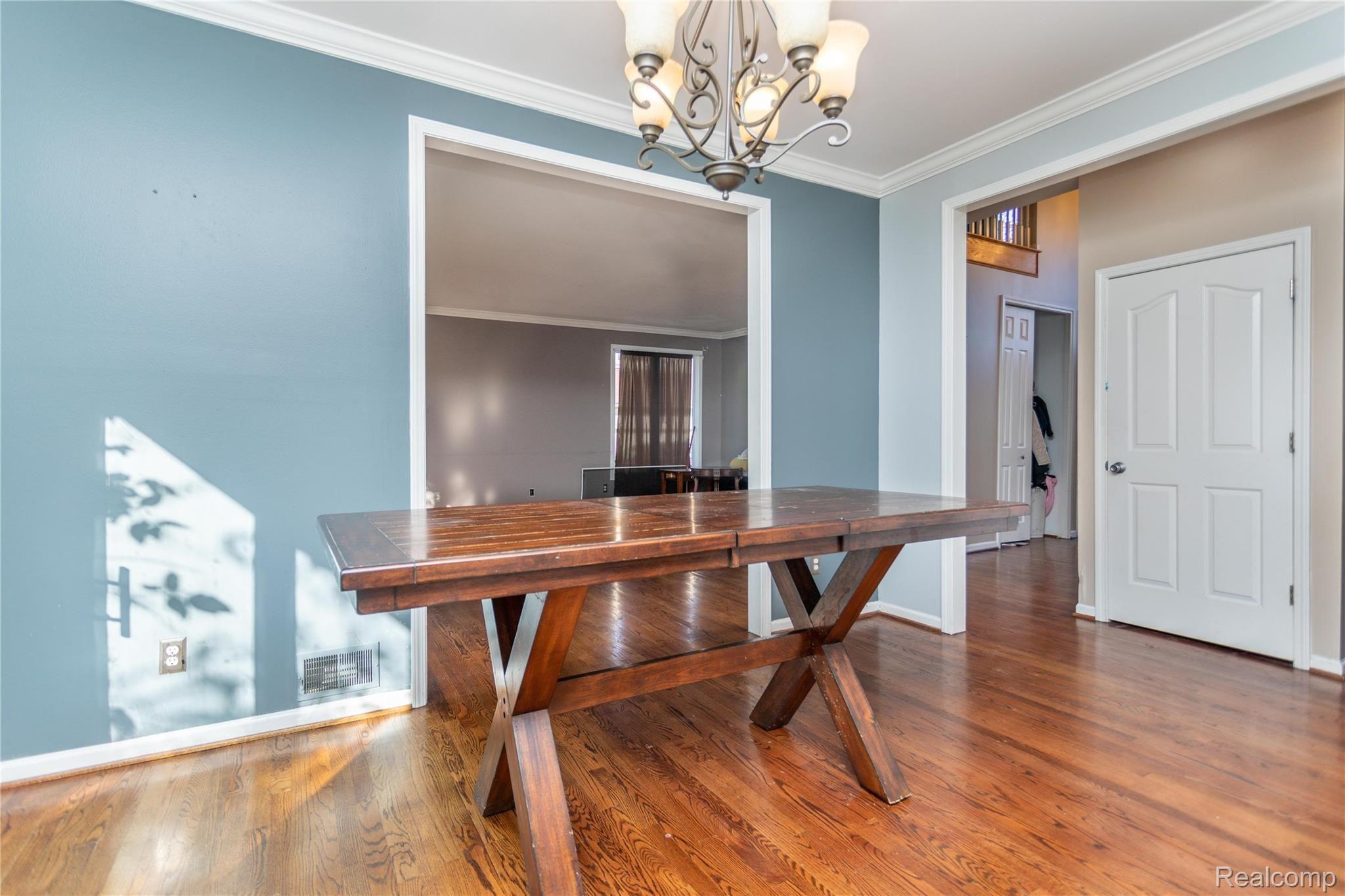 47411 Madison Road Canton, MI 48188 - Photo 8 of 27 8.jpg