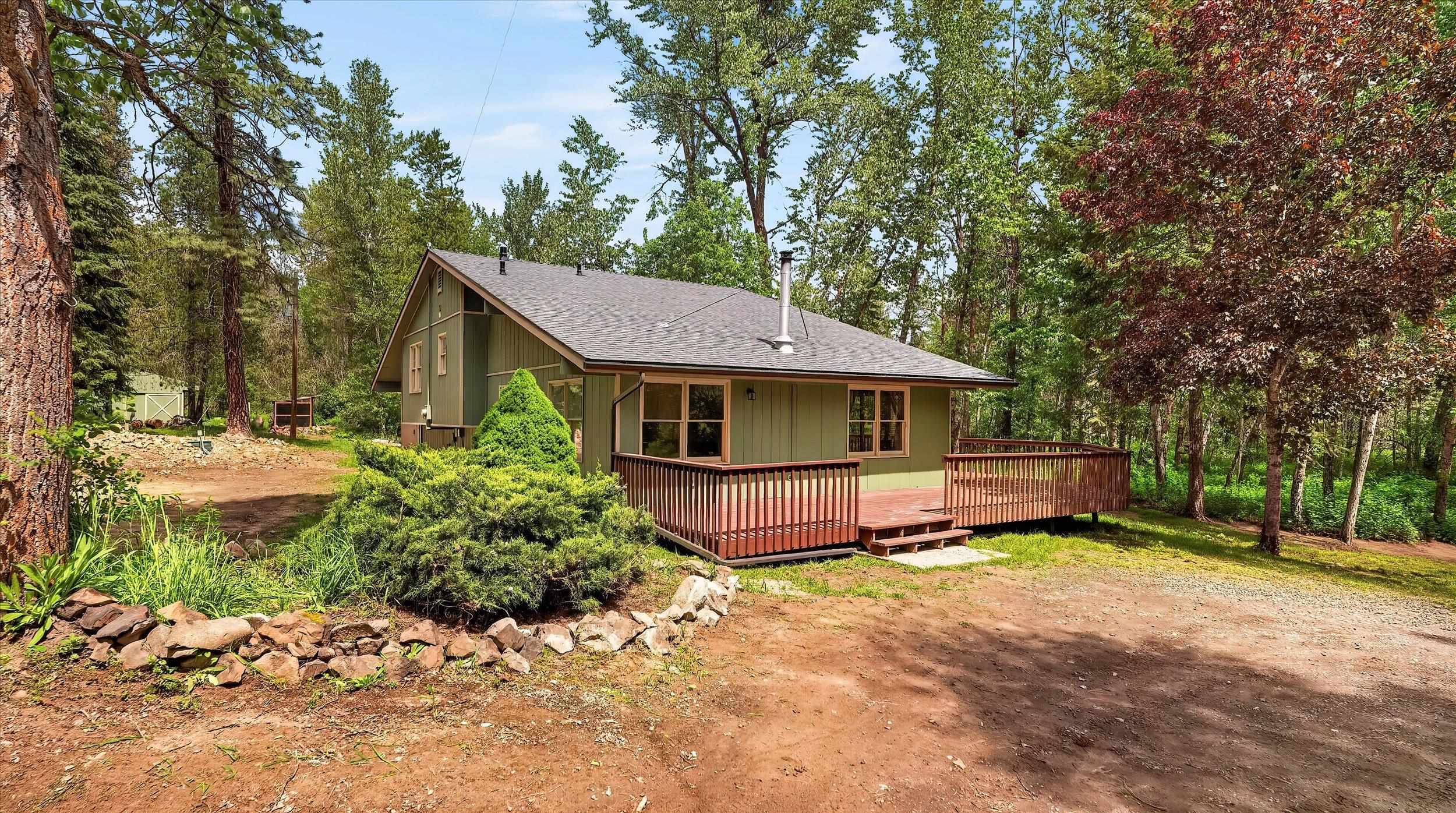 23311 North Crescent Road Chattaroy, WA 99003 - Photo 5 of 48