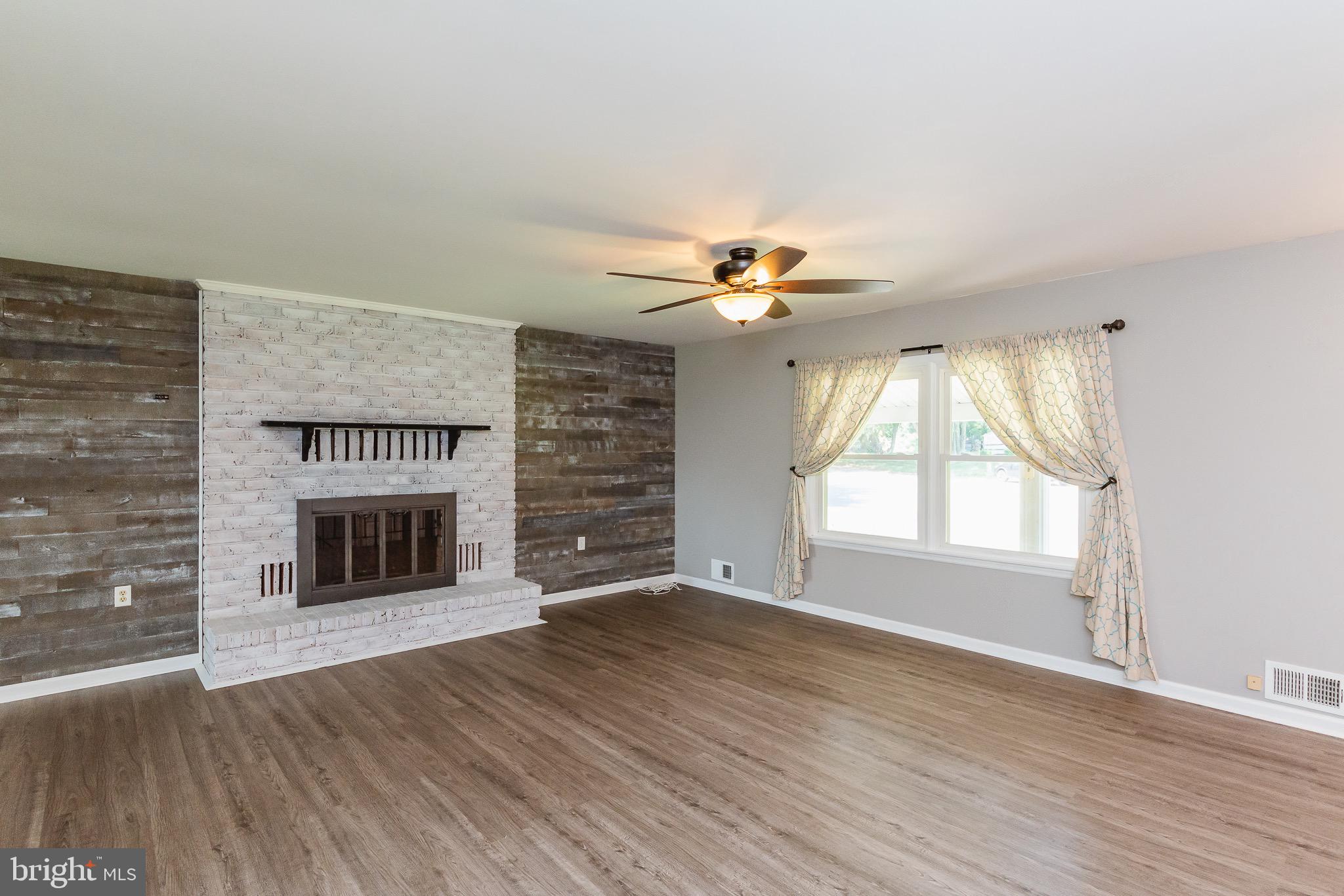 853 Rome Court Bel Air, MD 21015 - Photo 7 of 53 Living room