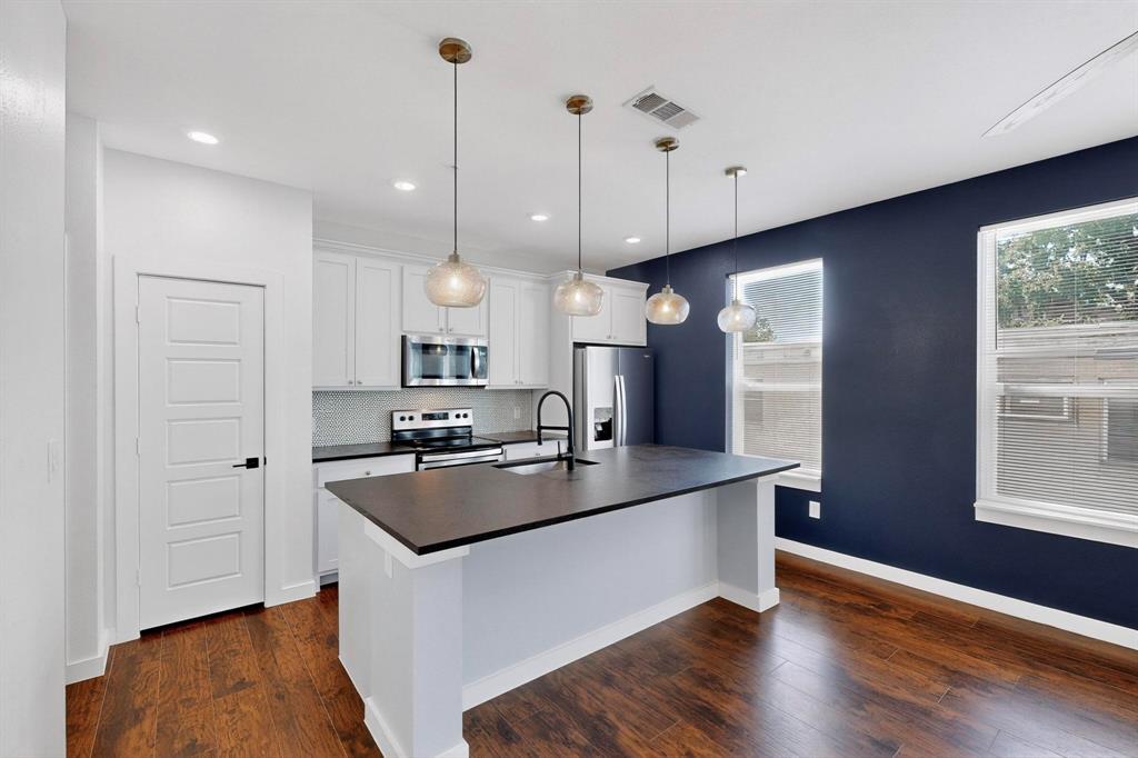 800 South Welch Street, Unit 106 Denton, TX 76201 - Photo 4 of 14