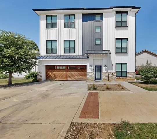 $1,450 | 800 South Welch Street, Unit 106, Denton, TX 76201
