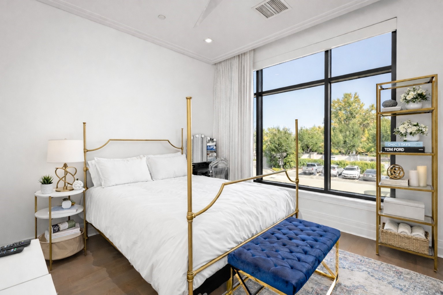 6017 Memorial Drive, Unit 202 Houston, TX 77007 - Photo 25 of 36 This stunning secondary bedroom enhanced with custom draperies is located next to the main terrace and is complete with a carefully crafted walk-in closet and ensuite bathroom.