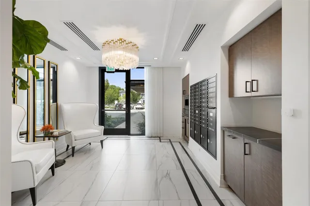 $2,730,000 | 6017 Memorial Drive, Unit 202, Houston, TX 77007