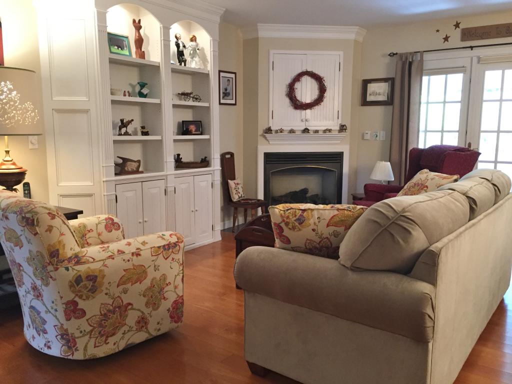 86 D Adams Circle, Unit D Conway, NH 03813 - Photo 3 of 25
