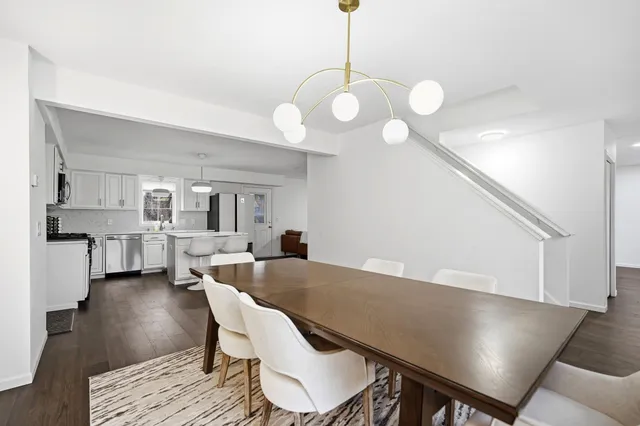 $484,900 | 1673 Parkway Avenue, Shakopee, MN 55379