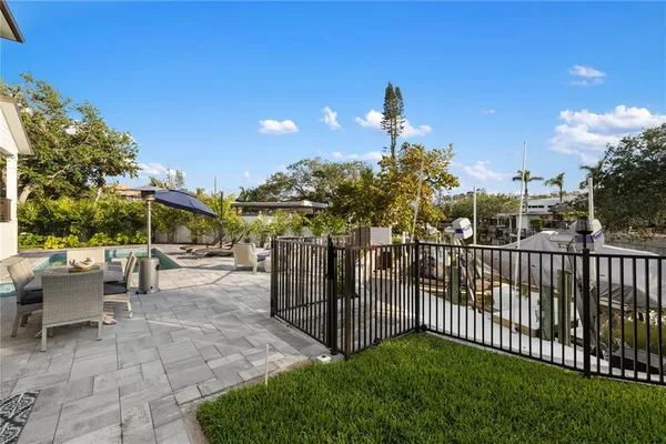 $7,500,000 | 4634 Higel Avenue, Sarasota, FL 34242