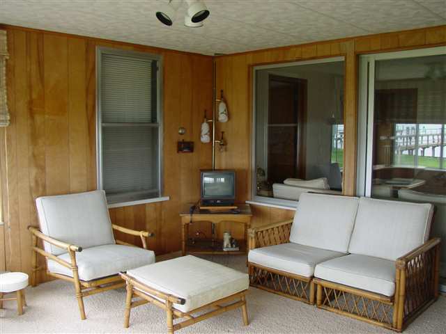 8231 South River Road Marine City, MI 48039 - Photo 20 of 29 31099847-19.JPG