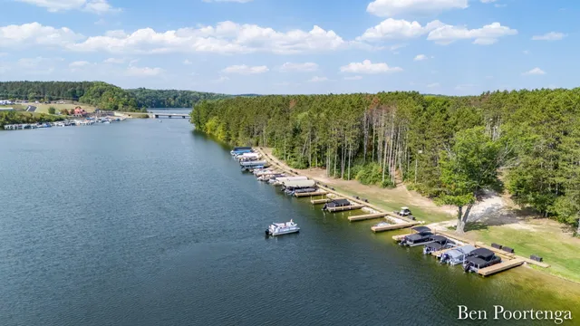 $100,000 | 21919 Hilltop Circle, Stanwood, MI 49346