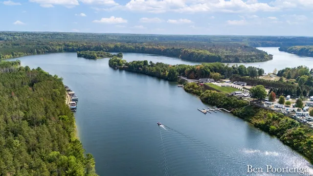 $100,000 | 21919 Hilltop Circle, Stanwood, MI 49346