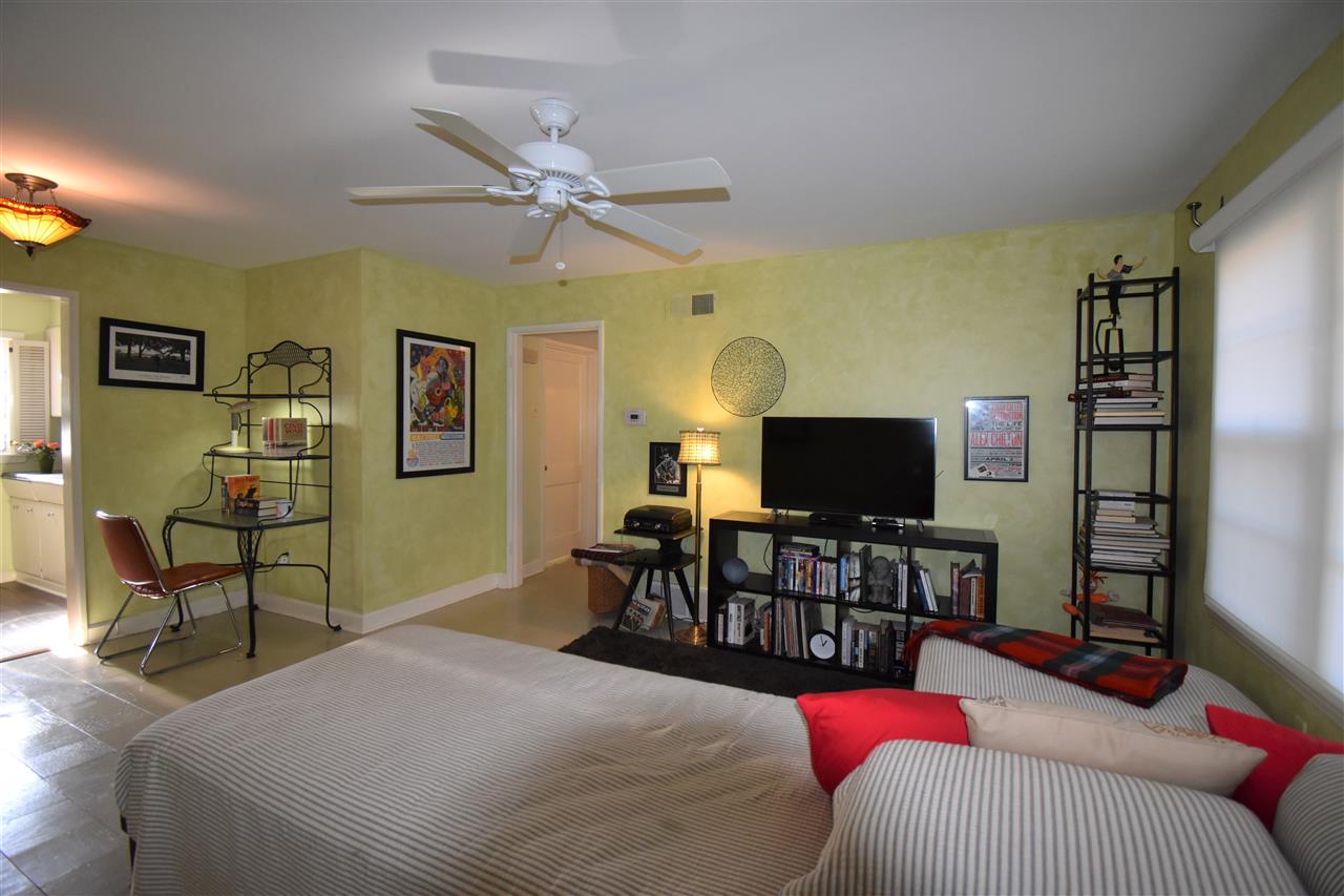 3009 Walnut Grove Road, Unit 1 Memphis, TN 38111 - Photo 2 of 17 Gallery Image 2