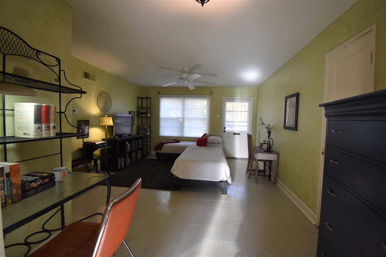 3009 Walnut Grove Road, Unit 1 Memphis, TN 38111 - Photo 6 of 17 Gallery Image 6