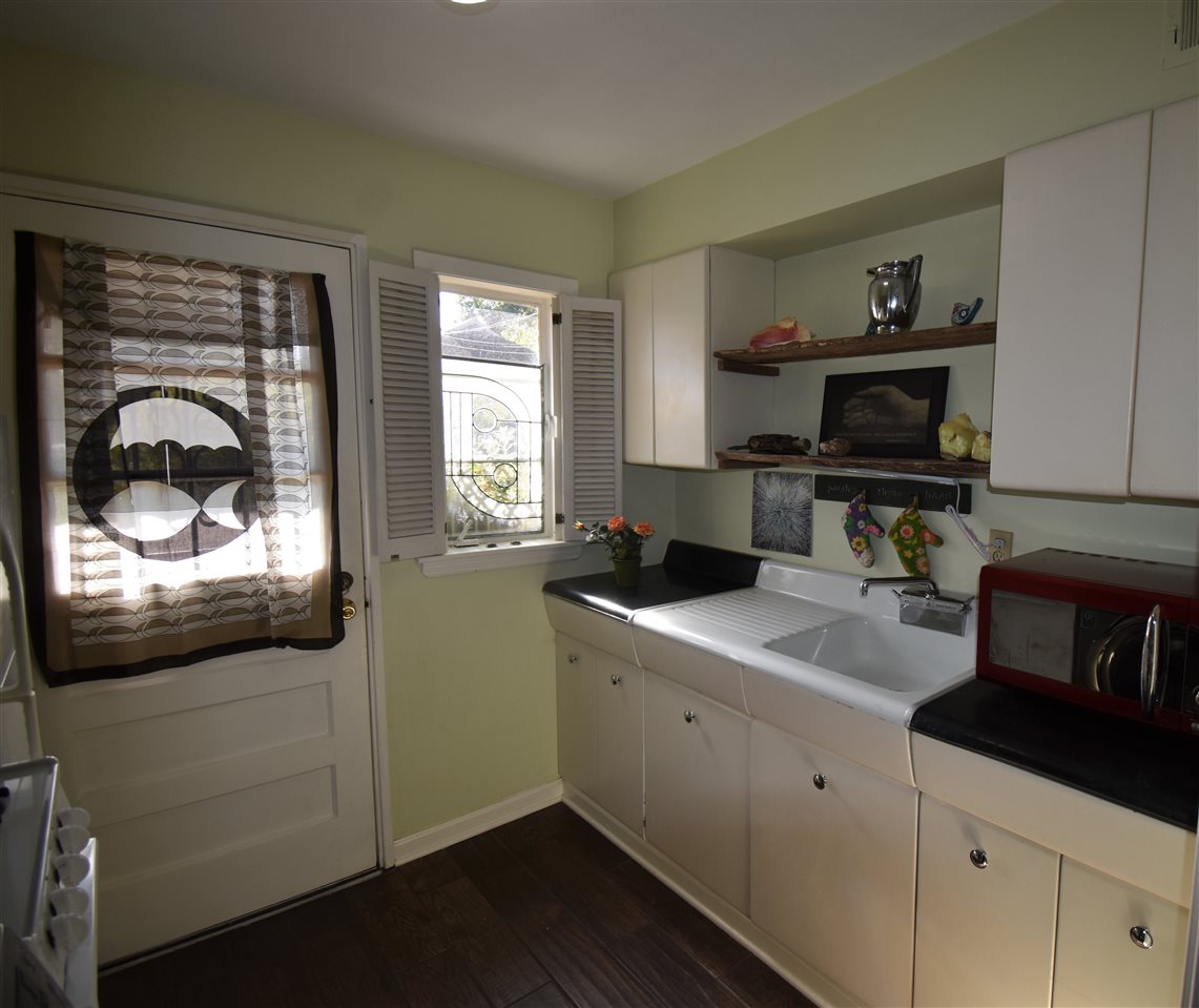 3009 Walnut Grove Road, Unit 1 Memphis, TN 38111 - Photo 7 of 17 Gallery Image 7