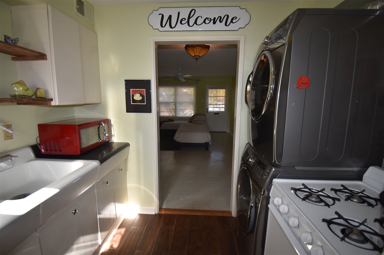 3009 Walnut Grove Road, Unit 1 Memphis, TN 38111 - Photo 9 of 17 Gallery Image 9