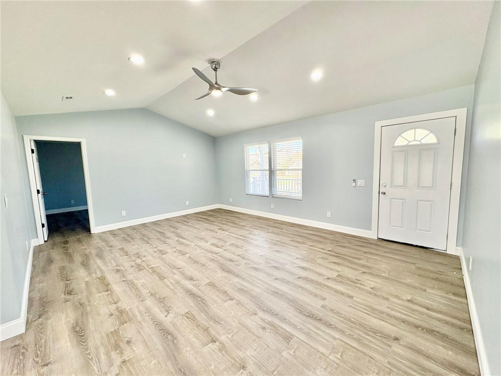 113 Aycock Drive Anderson, SC 29621 - Photo 3 of 20 Living room