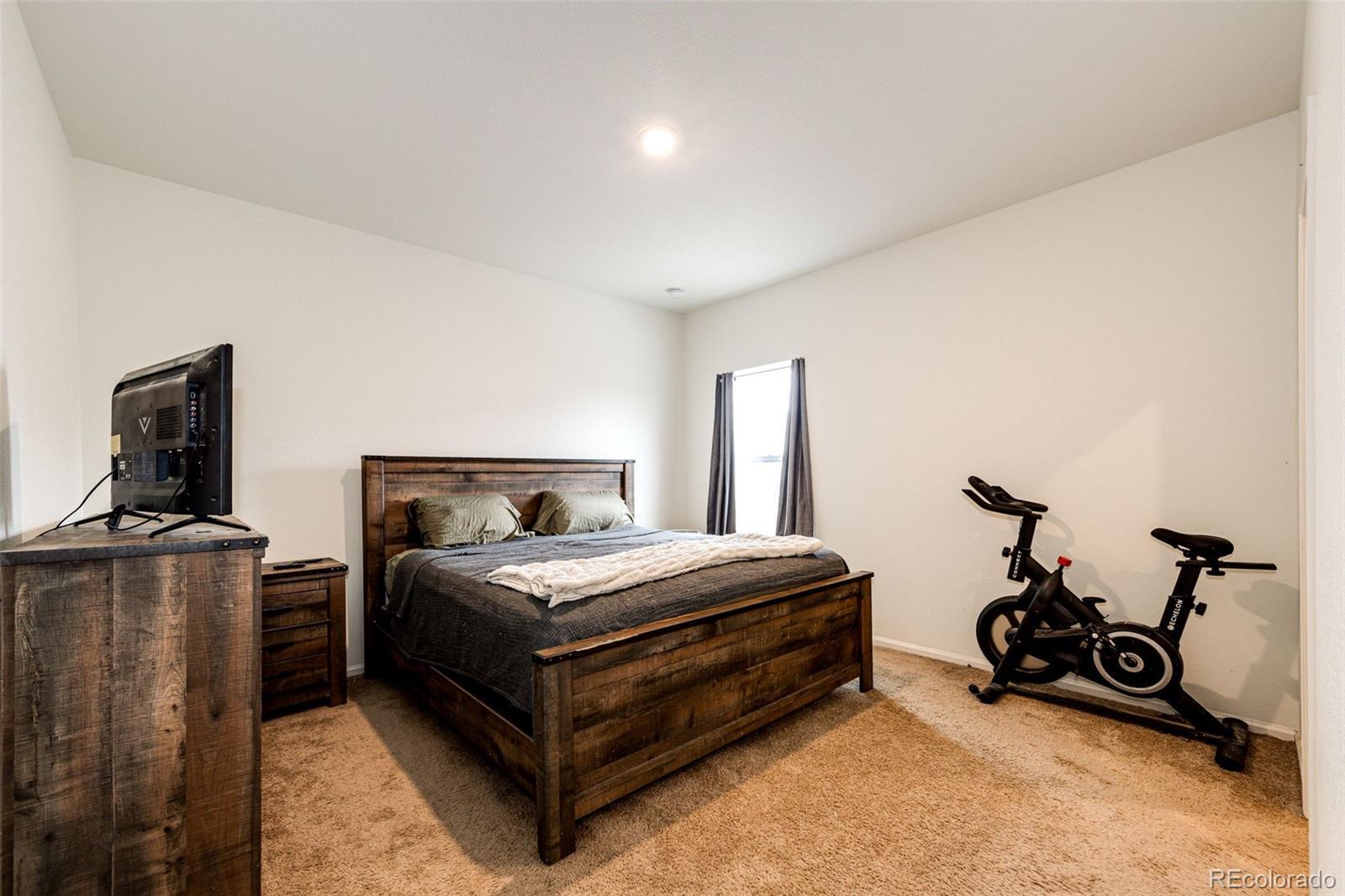 316 Maple Street Bennett, CO 80102 - Photo 15 of 26