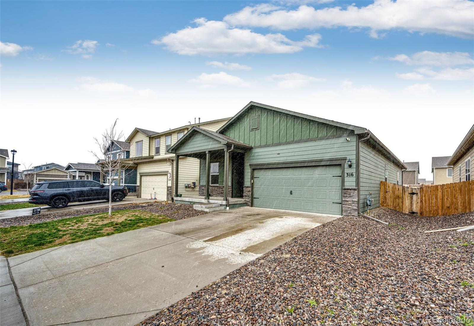 316 Maple Street Bennett, CO 80102 - Photo 2 of 26