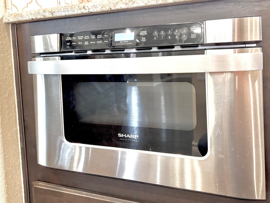 820 Desaix Drive Georgetown, TX 78628 - Photo 17 of 35 a close view of kitchen appliances