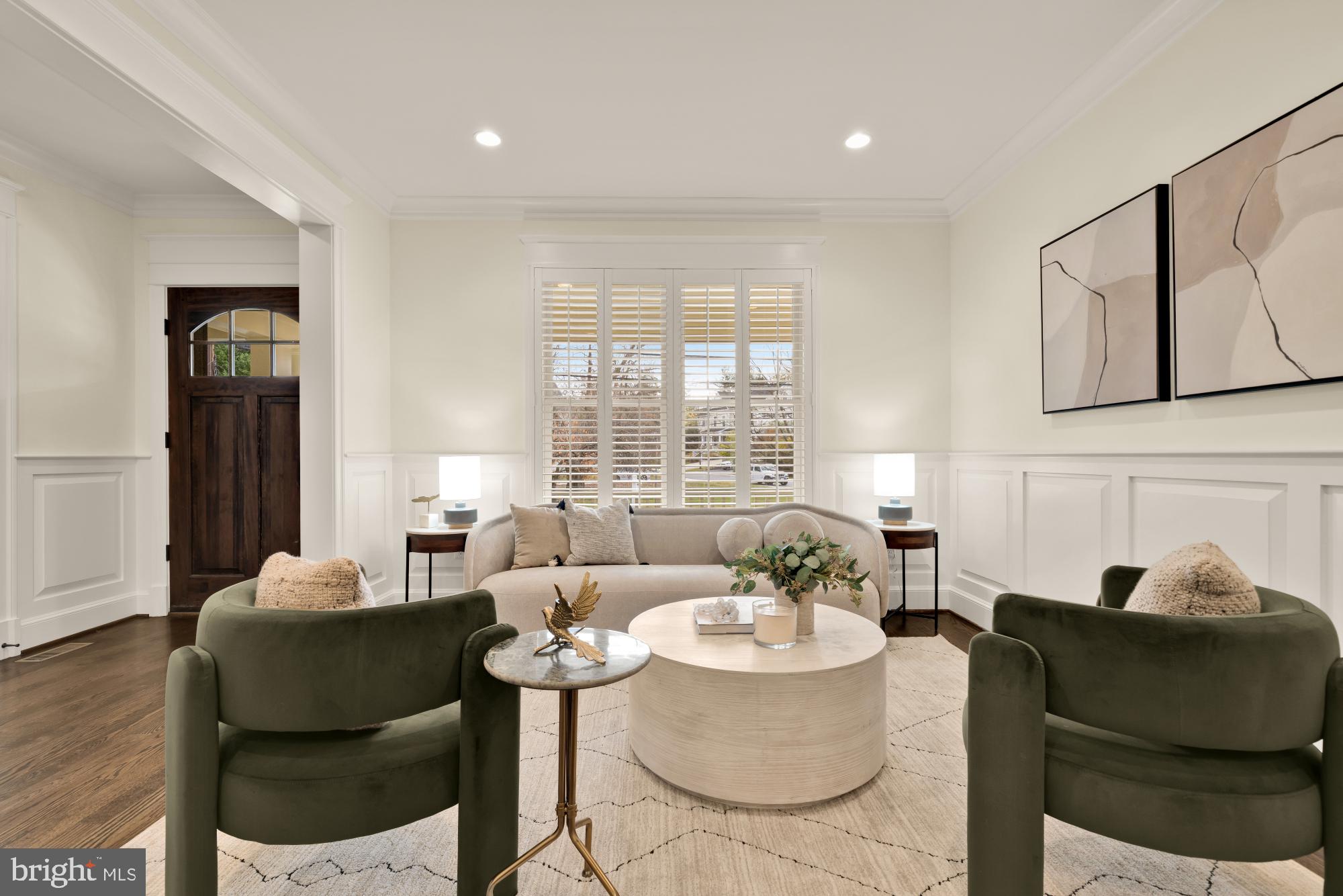4609 Glenbrook Parkway Bethesda, MD 20814 - Photo 7 of 62 a living room with furniture and a large window