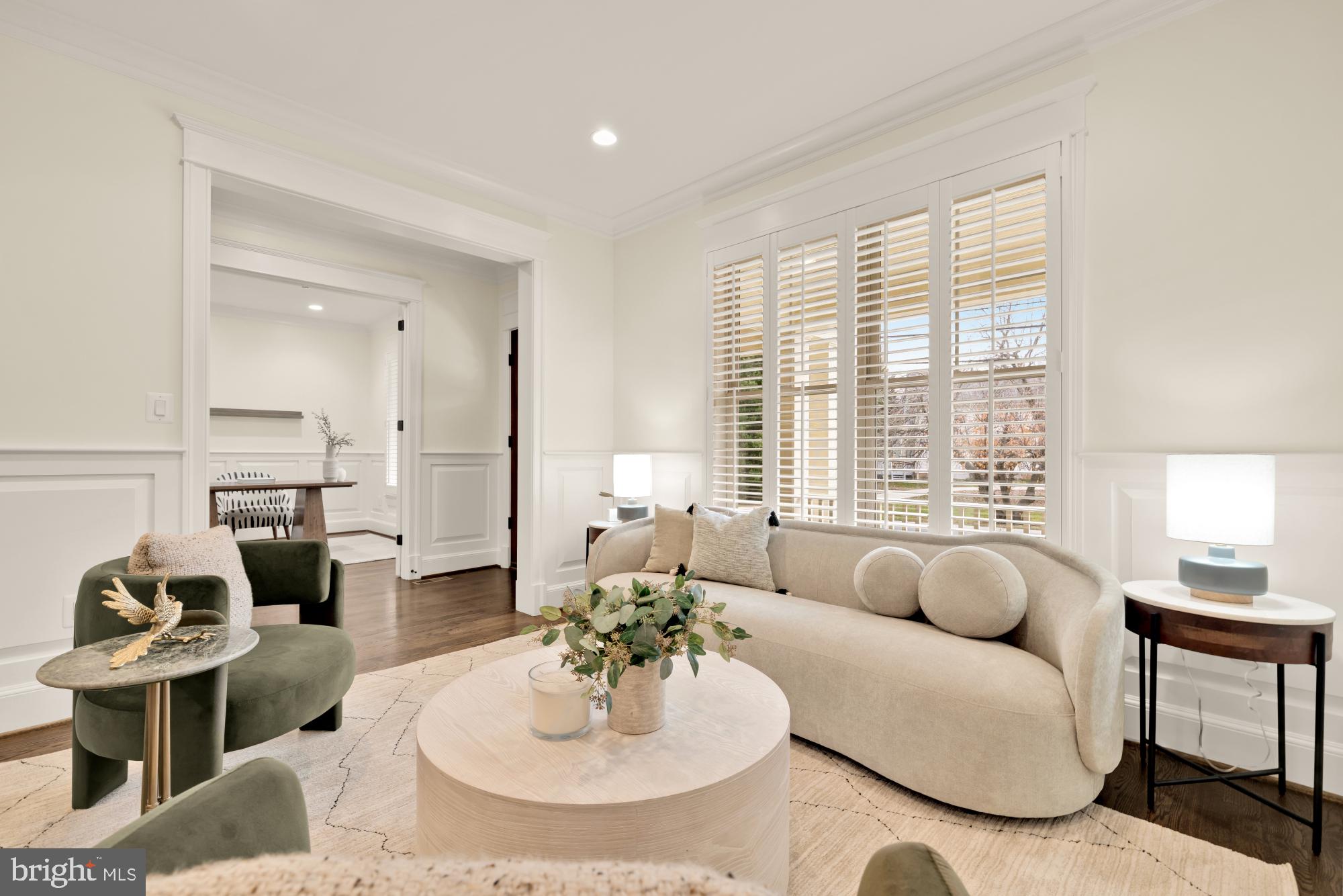 4609 Glenbrook Parkway Bethesda, MD 20814 - Photo 9 of 62 a living room with furniture and a large window