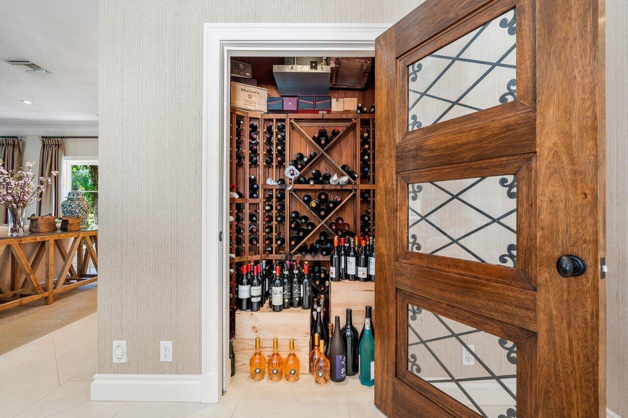 265 List Road Palm Beach, FL 33480 - Photo 11 of 38