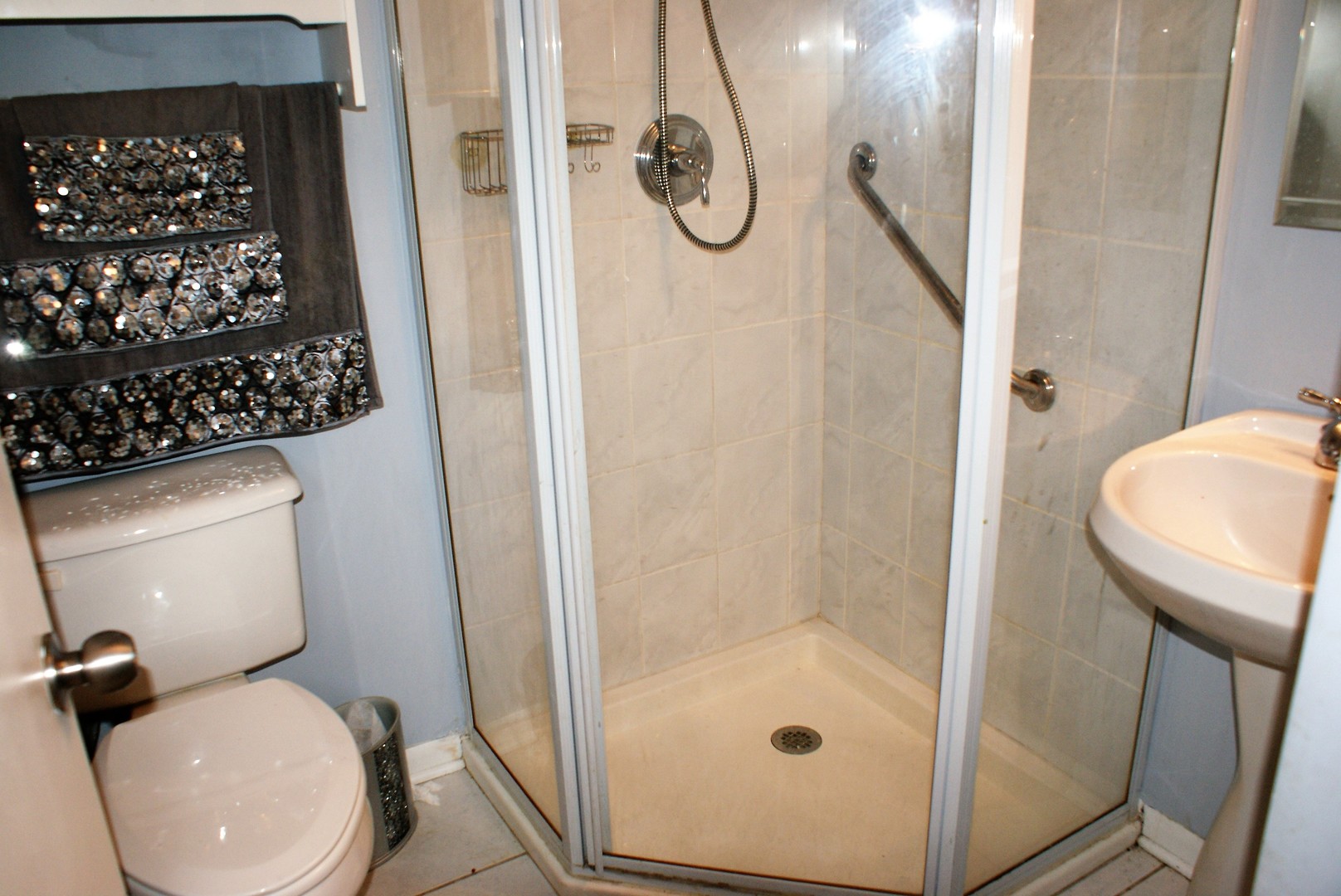 5737 West Maple Avenue Berkeley, IL 60163 - Photo 6 of 15