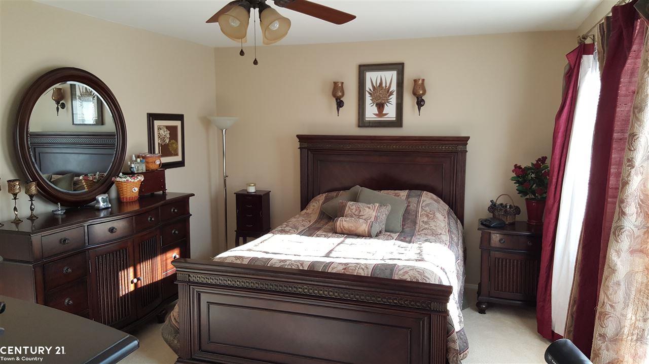 244 Parsons Lane Rochester Hills, MI 48307 - Photo 19 of 28