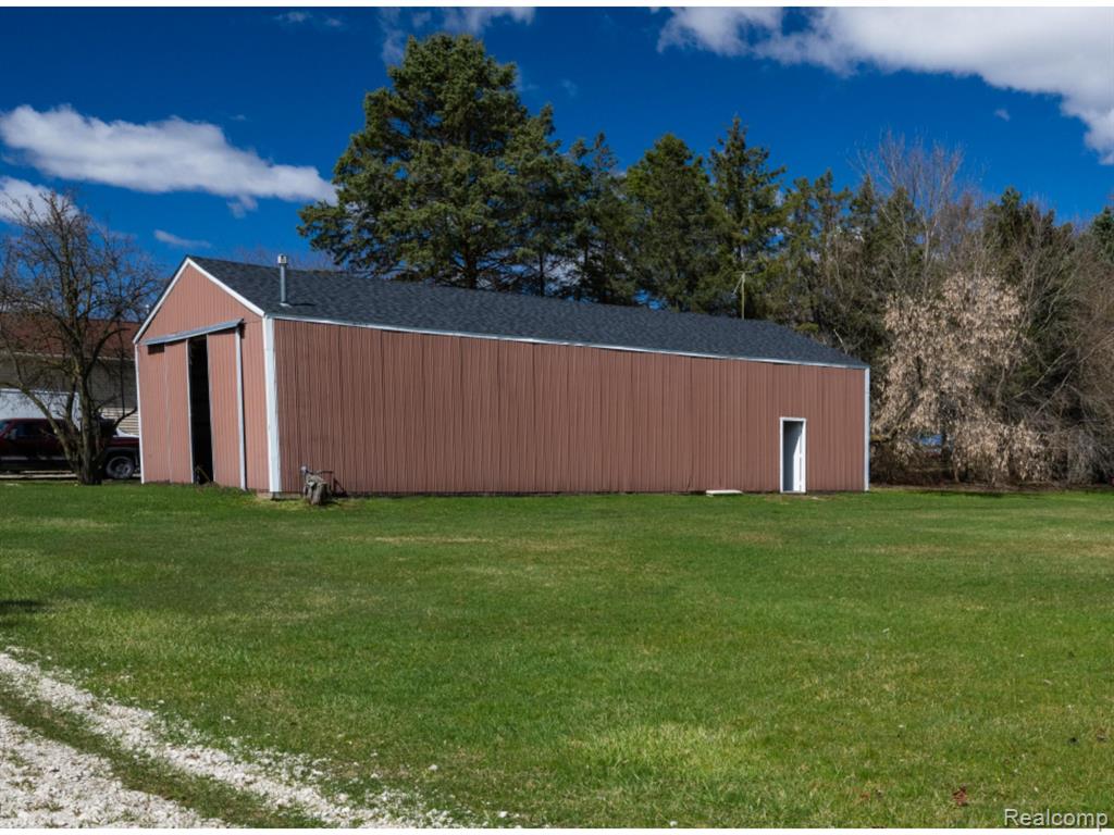 20660 Armada Ridge Road Armada, MI 48005 - Photo 28 of 30