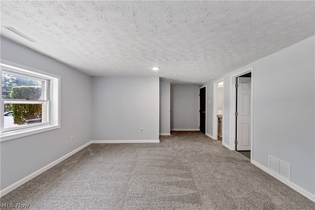 412 Moore Road Akron, OH 44319 - Photo 21 of 30