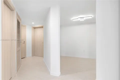 $1,599,000 | 1000 Brickell Plaza, Unit 4015, Miami, FL 33131