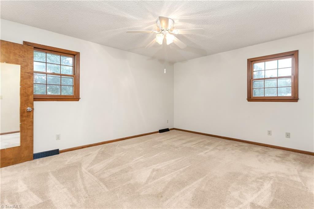 6002 Hunters Ridge Court Lexington, NC 27295 - Photo 17 of 35 Gallery Image 17