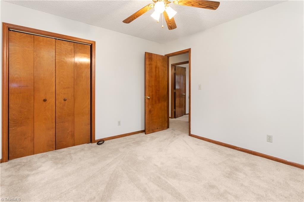 6002 Hunters Ridge Court Lexington, NC 27295 - Photo 27 of 35 Gallery Image 27