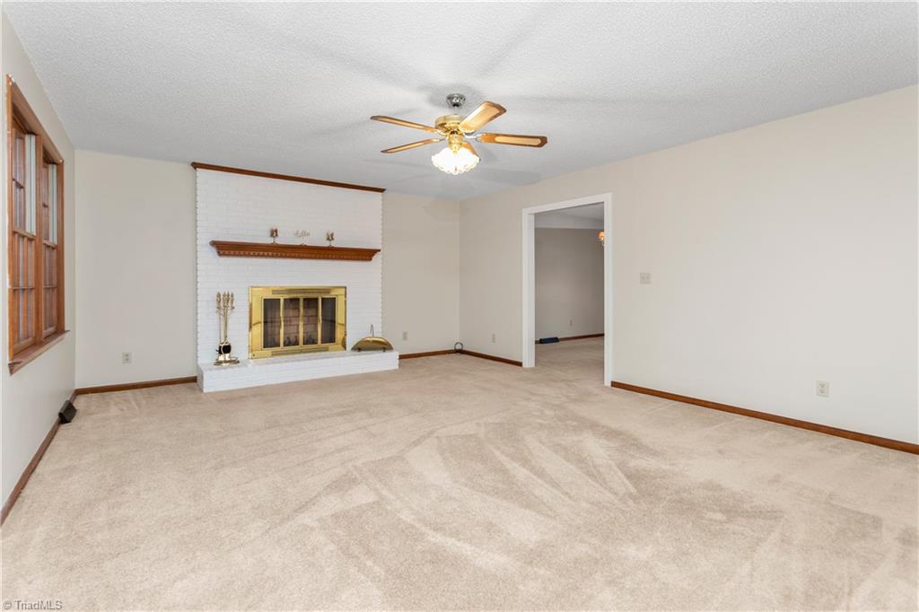 6002 Hunters Ridge Court Lexington, NC 27295 - Photo 6 of 35 Gallery Image 6