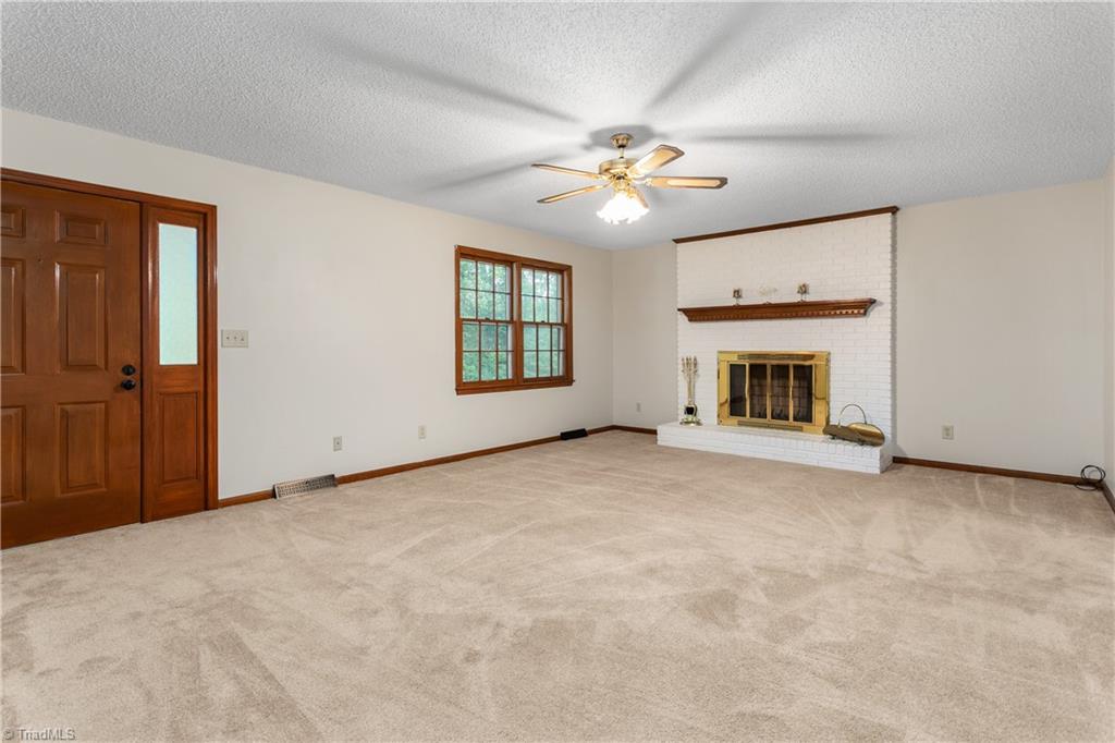 6002 Hunters Ridge Court Lexington, NC 27295 - Photo 8 of 35 Gallery Image 8