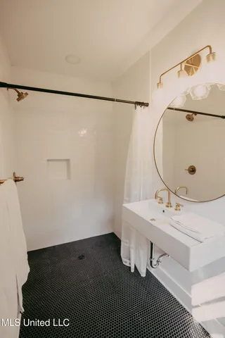 $2,500 | 1034 Meadow Heights Drive, Jackson, MS 39206