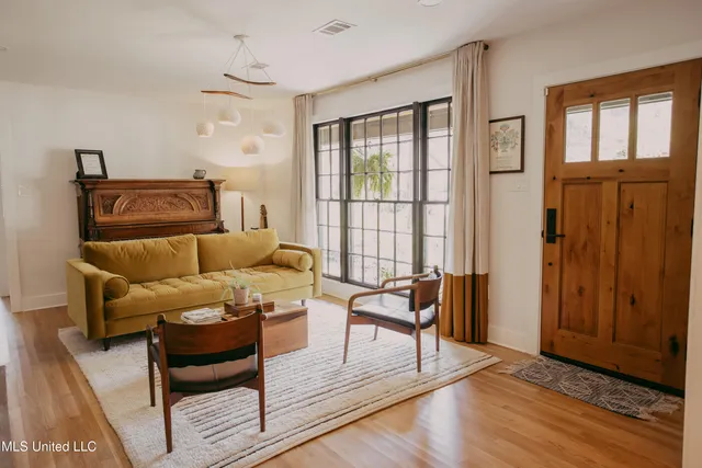 $2,500 | 1034 Meadow Heights Drive, Jackson, MS 39206