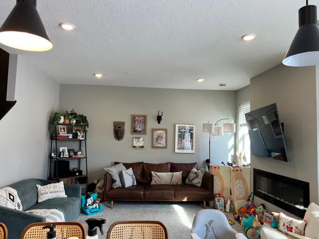 $2,595 | 5021 Useppa Trail, Woodbury, MN 55129