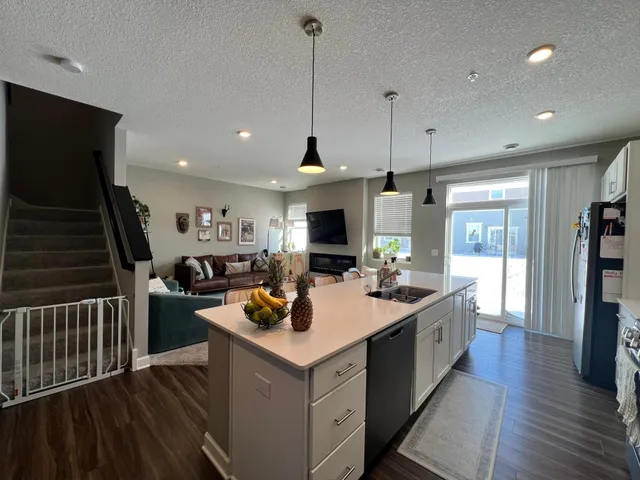 $2,595 | 5021 Useppa Trail, Woodbury, MN 55129