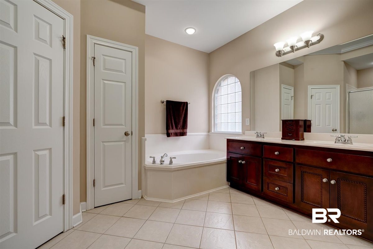 7006 Muirfield Court Mobile, AL 36618 - Photo 19 of 27