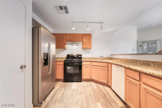 $1,500 | 10245 South Maryland Parkway, Unit 154, Las Vegas, NV 89183