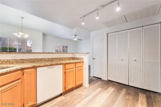 $1,500 | 10245 South Maryland Parkway, Unit 154, Las Vegas, NV 89183