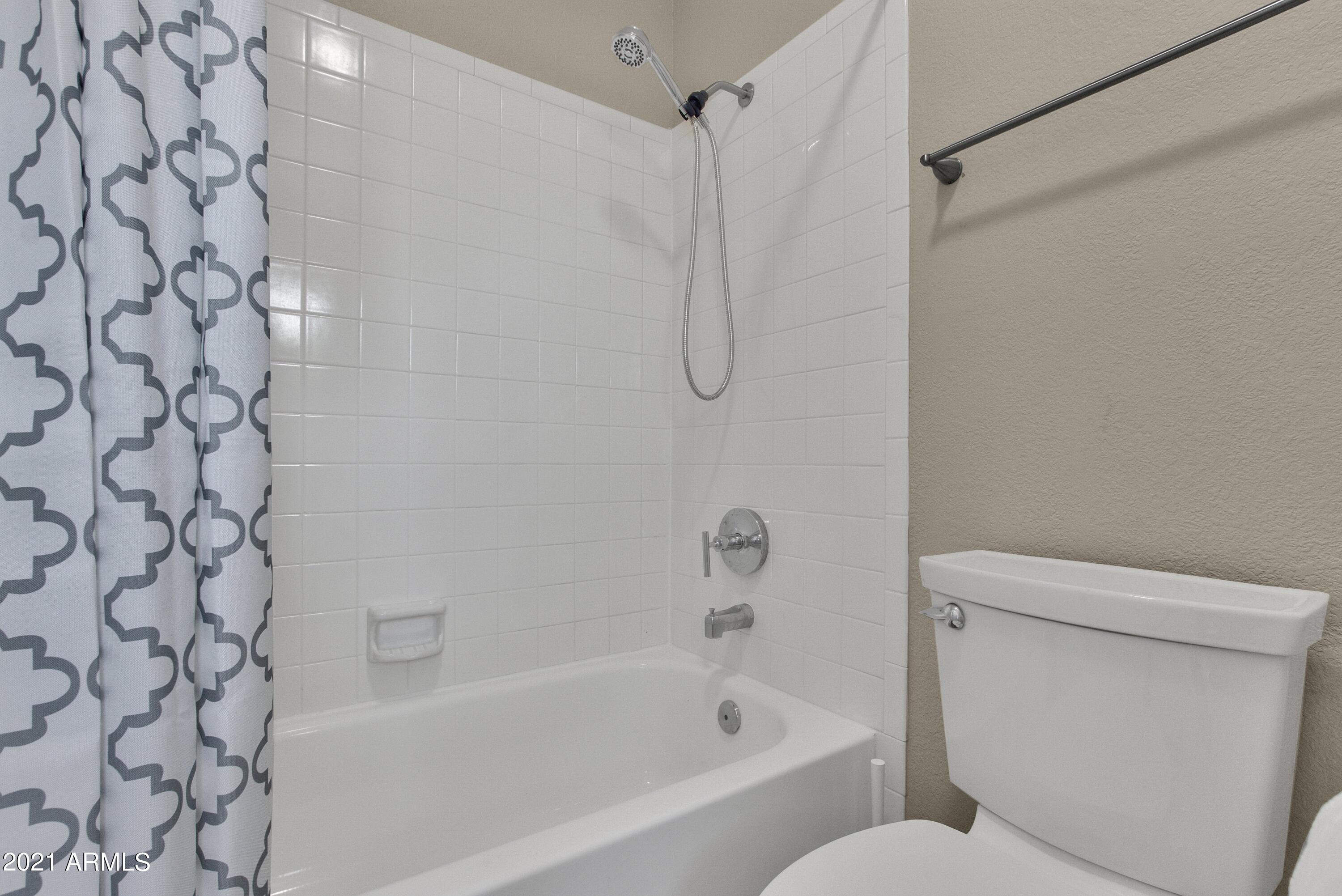 4353 East Corral Road Phoenix, AZ 85044 - Photo 21 of 32 21