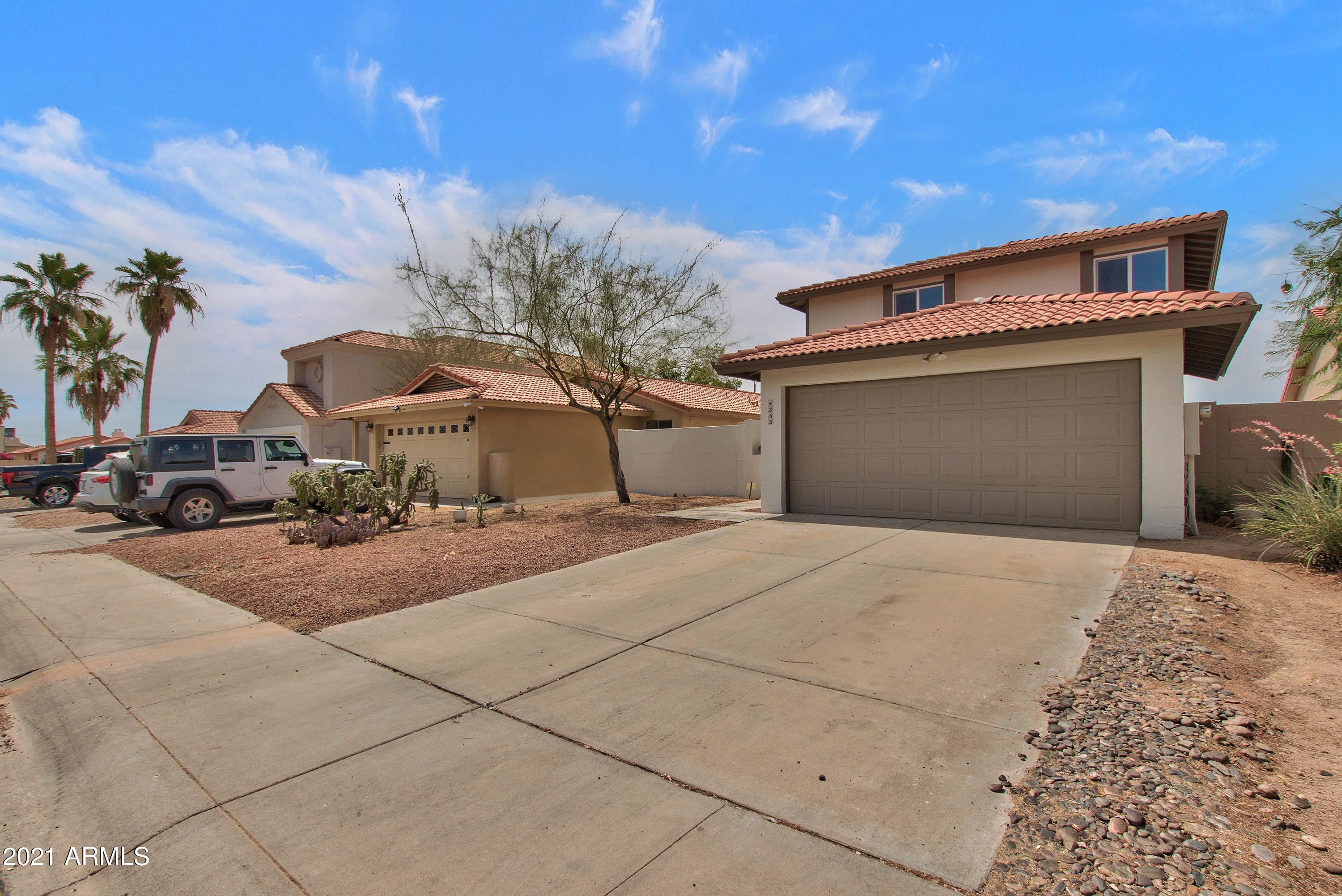 4353 East Corral Road Phoenix, AZ 85044 - Photo 3 of 32 03