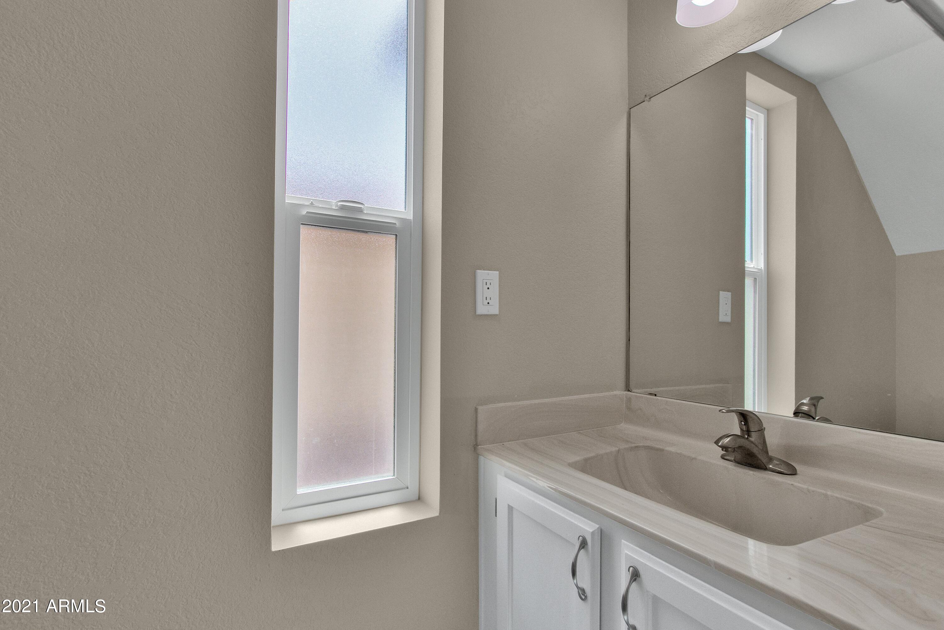 4353 East Corral Road Phoenix, AZ 85044 - Photo 7 of 32 07