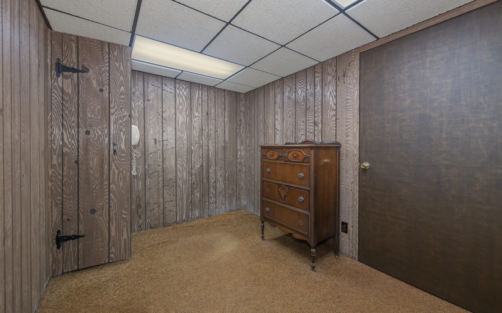 14400 Shepard Drive Dolton, IL 60419 - Photo 35 of 55 a view of a closet area with hardwood
