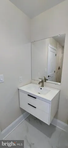 $1,249,900 | 4909 Threadneedle Road, Wilmington, DE 19807