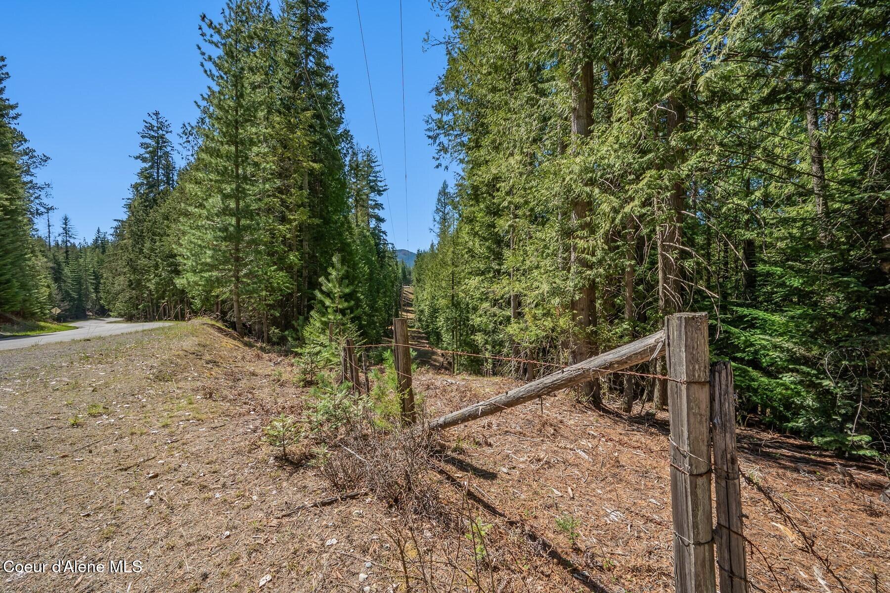 Nna Bottle Bay Road Sagle, ID 83860 - Photo 9 of 41 Paved County Road Access