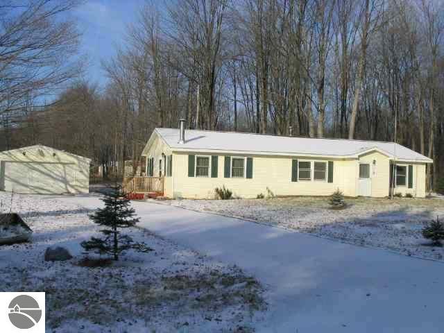 417 Deer Run Road Cadillac, MI 49601 - Photo 1 of 4 1644307.JPG