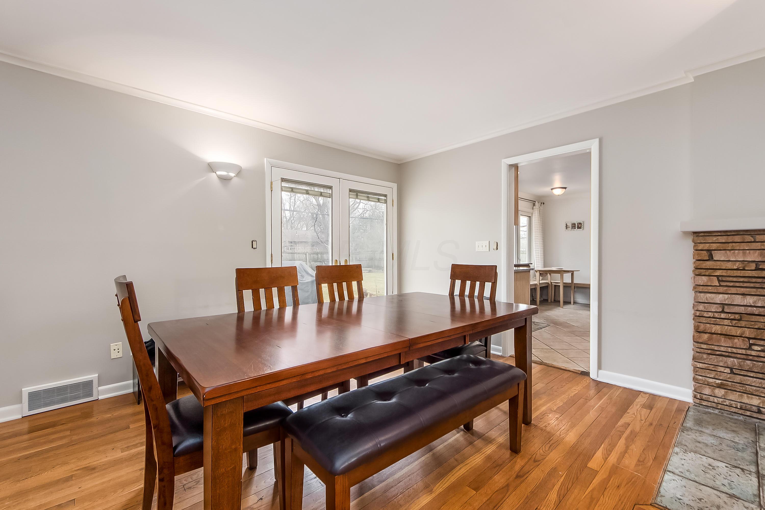3868 Chevington Road Columbus, OH 43220 - Photo 15 of 32