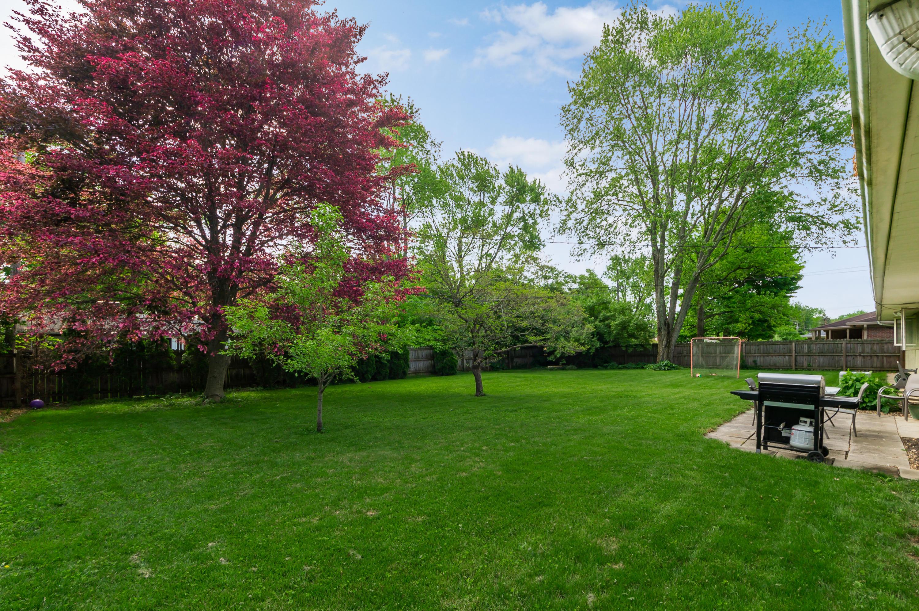 3868 Chevington Road Columbus, OH 43220 - Photo 27 of 32